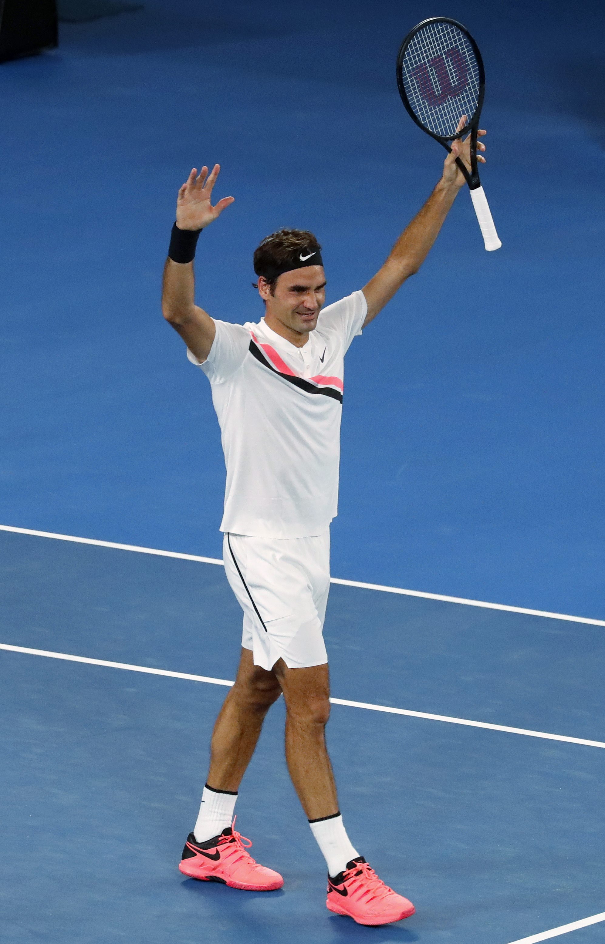 震撼！费德勒在羽毛球赛场逆转获胜！的简单介绍